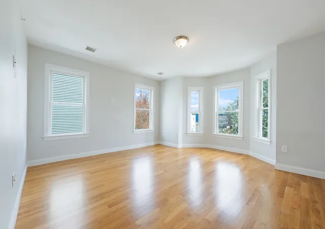 353-357-adams-st-r-boston-ma-02122/hzid_800beec7