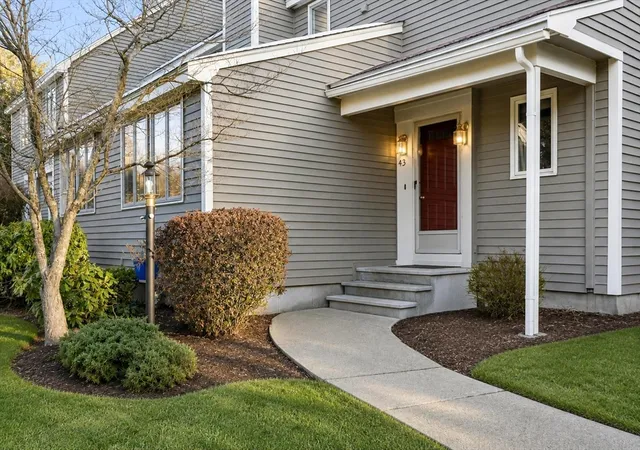 43-brickett-hill-circle-43-haverhill-ma-01830/hzid_16896aa9