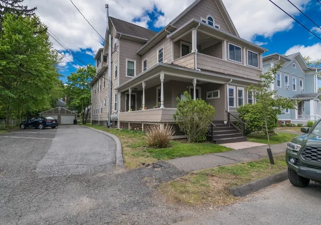 13-munroe-st-northampton-ma-01060/hzid_6a66e0d6