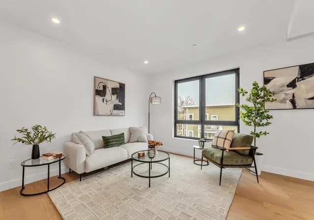 3992-washington-st-303-boston-ma-02131/hzid_1d47d2b0