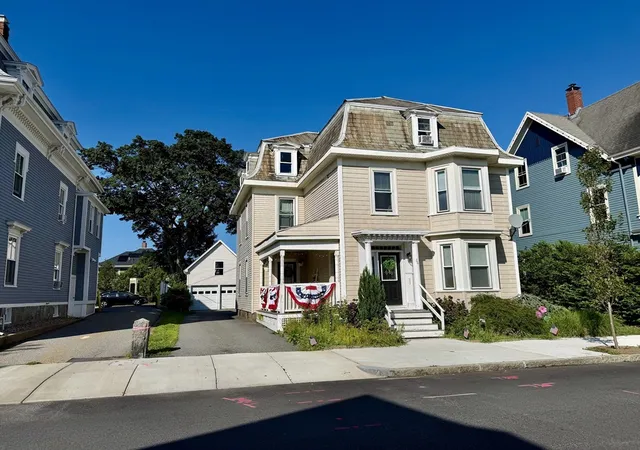 26-abbott-st-beverly-ma-01915/hzid_6147ab14