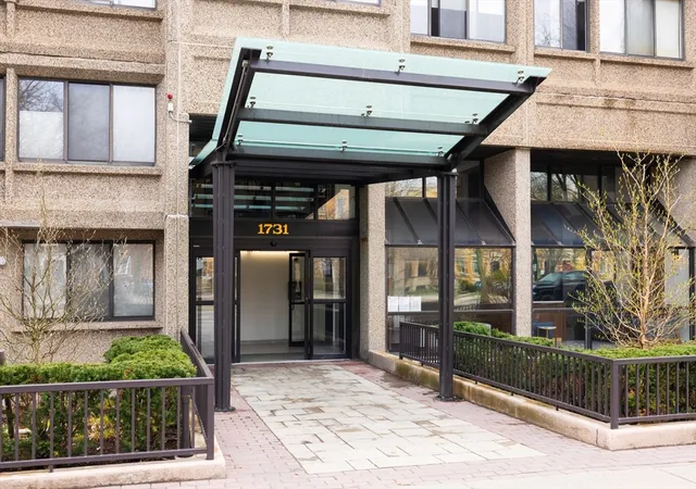 1731-beacon-st-402-brookline-ma-02445/hzid_18fdc70a