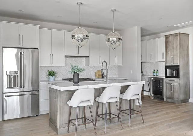 44-ellery-st-ph1-south-boston-ma-02127/hzid_65d42185