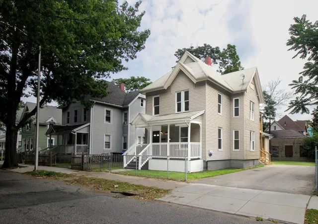 129-catharine-st-springfield-ma-01109/hzid_8d1a0d28