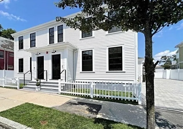 11-13-lowell-st-11b-arlington-ma-02476/hzid_4fa226cc