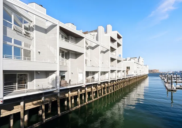65-constellation-wharf-65-boston-ma-02129/hzid_3121ba84