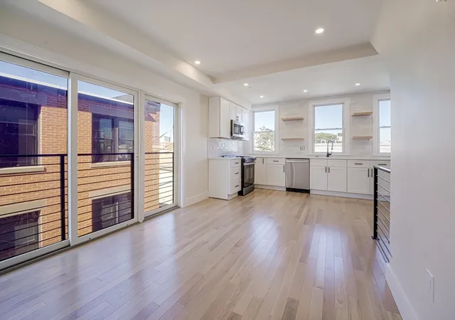 59-gove-st-4-boston-ma-02128/hzid_8f5c9ec3