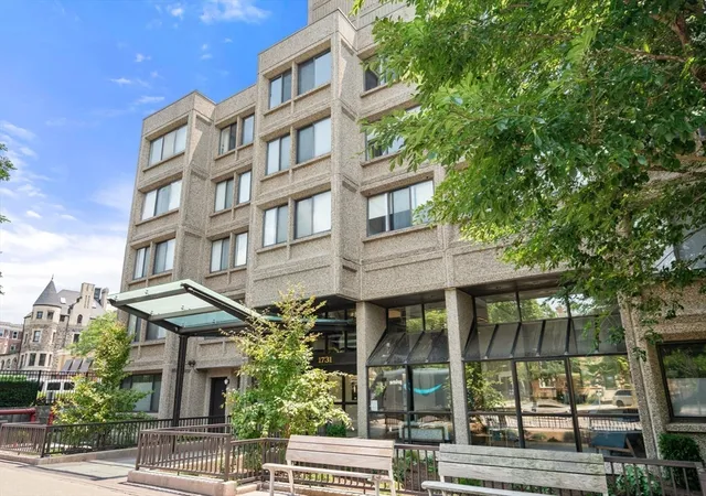 1731-beacon-st-508-brookline-ma-02445/hzid_0d312e70