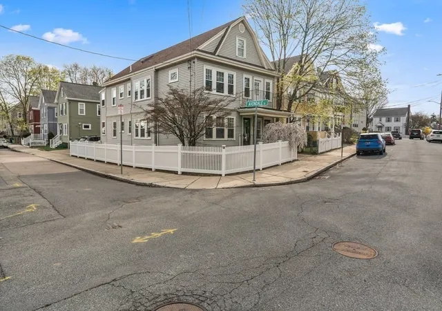 36-38-saint-gregory-1-boston-ma-02124/hzid_c98825cc