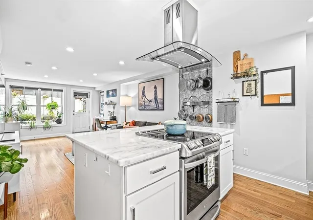 57-broadway-1-chelsea-ma-02150/hzid_92fb2096