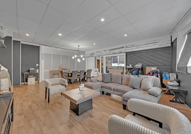 287-6th-leominster-ma-01453/hzid_a6bd8bca