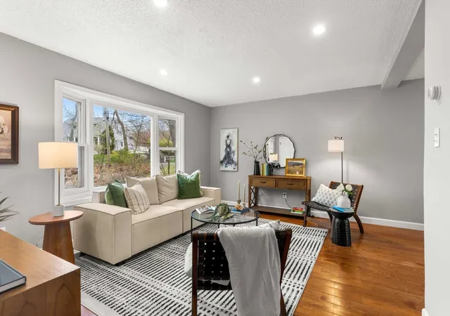 357-boylston-st-5-lowell-ma-01852/hzid_e8fe72ef