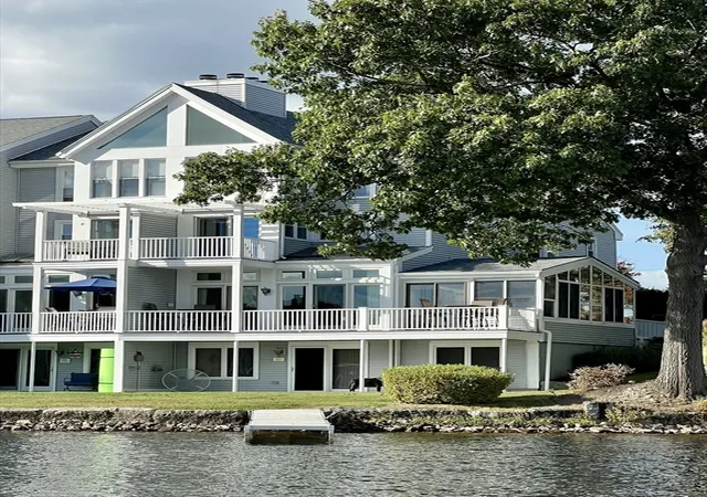 22-union-point-rd-22-webster-ma-01570/hzid_a7000056