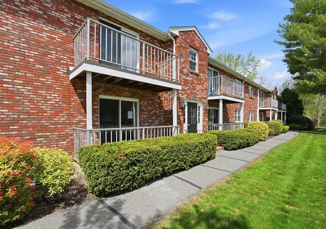 10-kingswood-dr-13-abington-ma-02351/hzid_0511dbdc