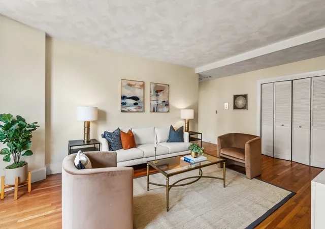 37-saint-paul-st-3-brookline-ma-02446/hzid_93d45588