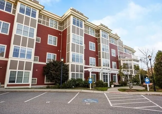 35-commonwealth-ave-110-chestnut-hill-ma-02467/hzid_0fd99aff