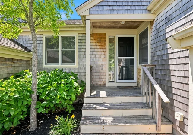 4-wildflower-lane-4-yarmouth-port-ma-02675/hzid_aa4db610