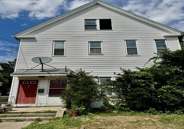 3-5-willow-st-holyoke-ma-01040/hzid_5eecd585