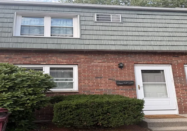 352-plain-st-352-lowell-ma-01852/hzid_4528e3a5