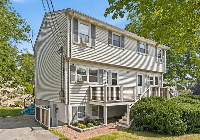 14-1-2-story-st-a-rockport-ma-01966/hzid_9de7e1c0