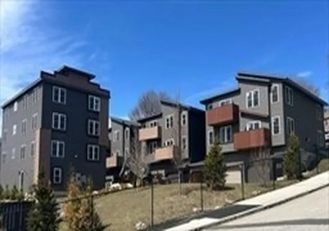 60-richards-st-a-worcester-ma-01603/hzid_5d12cfb2
