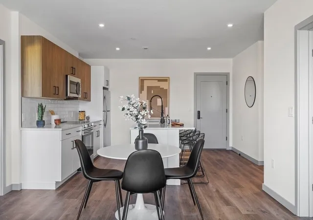203-lowell-st-304-wilmington-ma-01887/hzid_826794d0