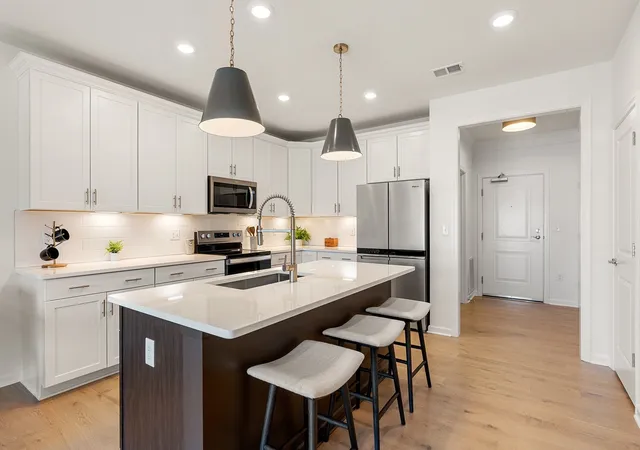 8-peters-farm-way-102-westborough-ma-01581/hzid_51a7d6d0