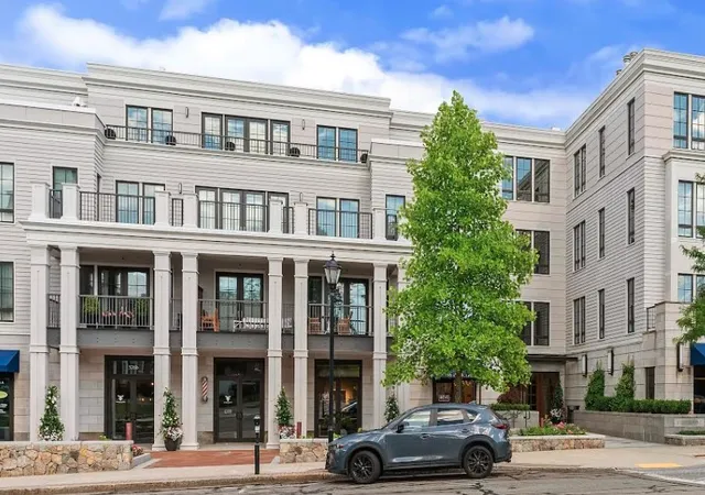 580-washington-street-104-wellesley-ma-02482/hzid_2f69c571