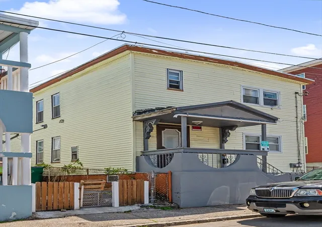 18-pleasant-st-lowell-ma-01852/hzid_019ae8a6