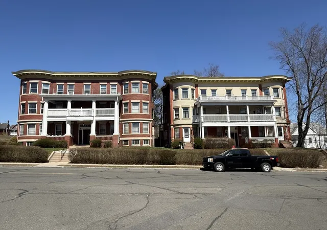 275-285-suffolk-st-holyoke-ma-01040/hzid_6c82771b