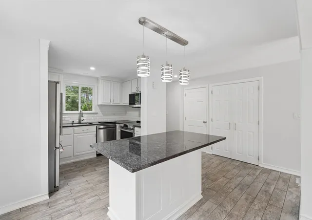 522-hollis-st-522-framingham-ma-01702/hzid_781187ca