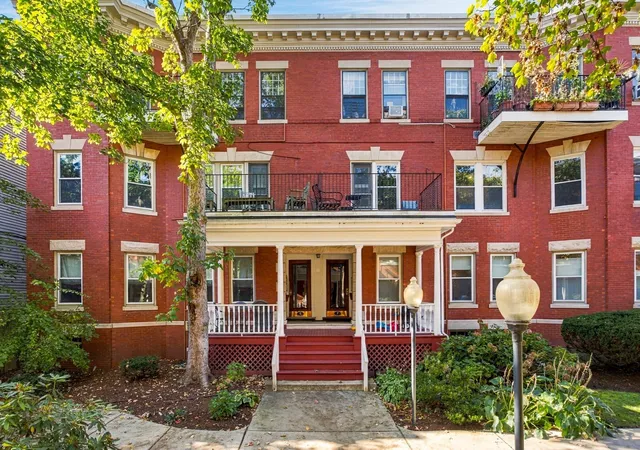 9-auburn-ct-3-brookline-ma-02446/hzid_aa1454b2