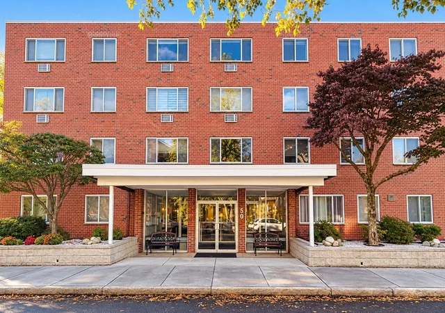 50-green-st-209-brookline-ma-02446/hzid_a2f0c826