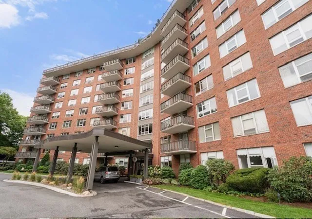 280-boylston-213-chestnut-hill-ma-02467/hzid_b622835e