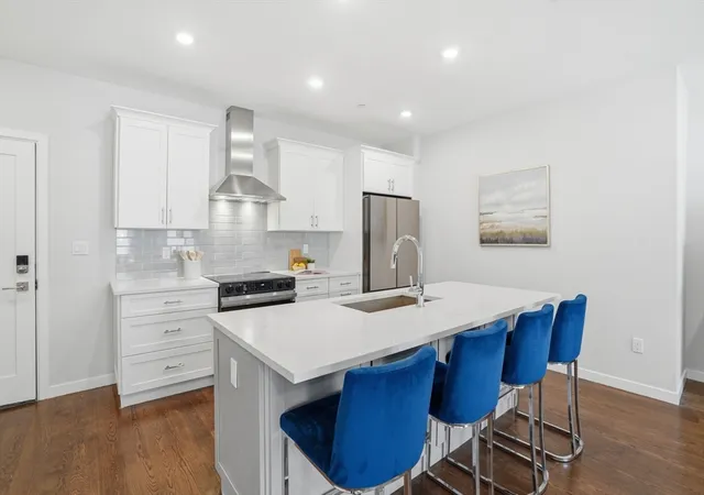 267-old-colony-511-south-boston-ma-02127/hzid_84f6d399