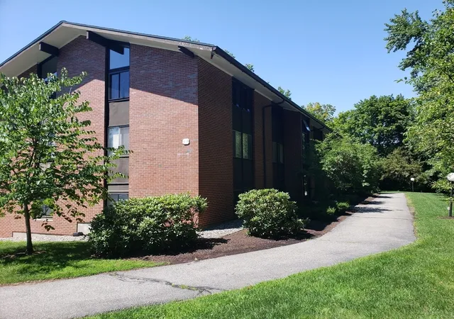 5-longwood-dr-205-andover-ma-01810/hzid_b8c376ec