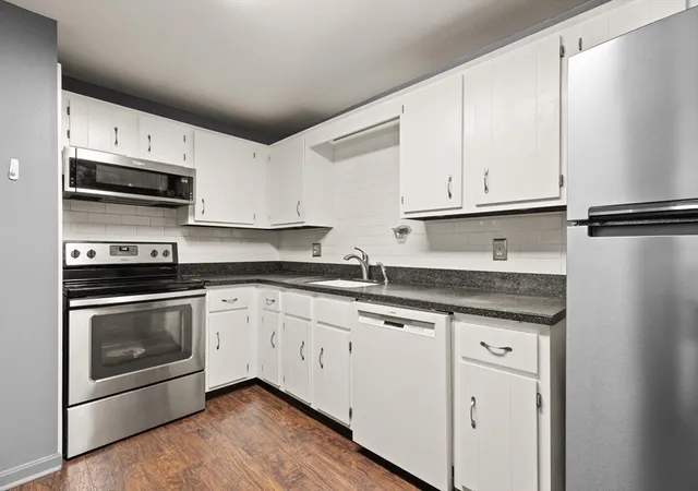 221-oak-st-3-21-brockton-ma-02301/hzid_11ba7609
