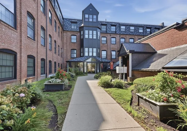 21-linden-st-421-quincy-ma-02170/hzid_2bcd6091