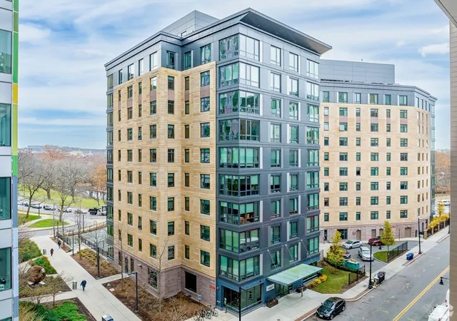 80-fenwood-rd-706-boston-ma-02115/hzid_f2fcb6ab