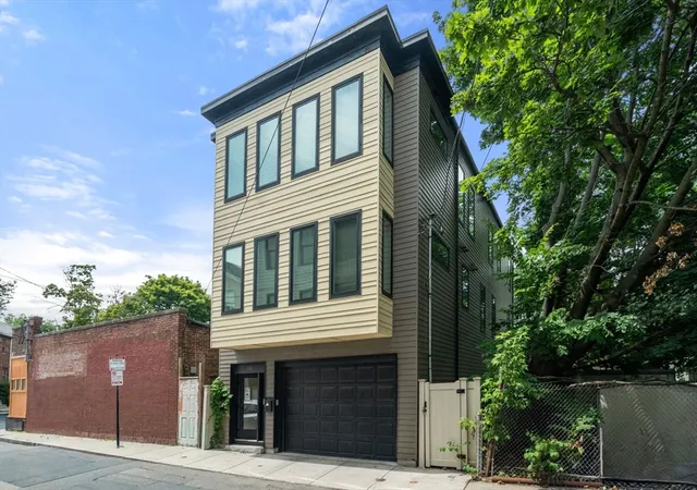 15-wendeller-st-2-south-boston-ma-02127/hzid_f81f06fe