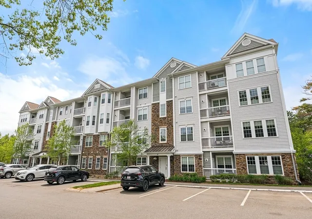 62-abigail-way-1006-reading-ma-01867/hzid_0b7b6950
