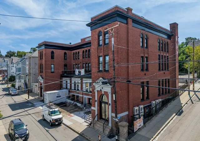 403-division-street-7-fall-river-ma-02721/hzid_ef7a10e8