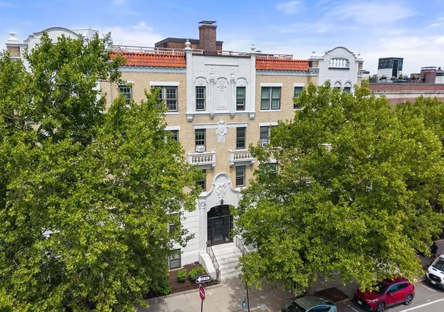 1272-beacon-street-2-brookline-ma-02446/hzid_0f4c626a