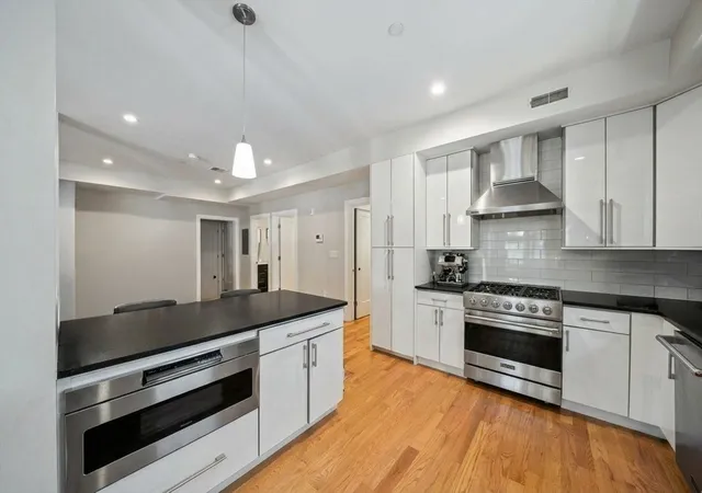 24-rawson-st-2-dorchester-ma-02125/hzid_c0edda4a