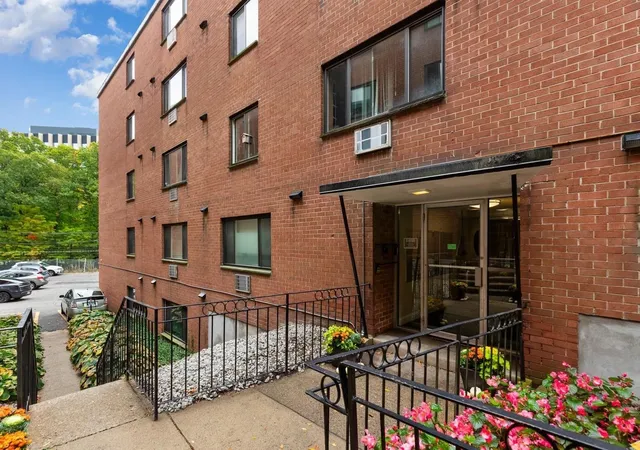 197-kent-st-42-brookline-ma-02446/hzid_f17fabe6