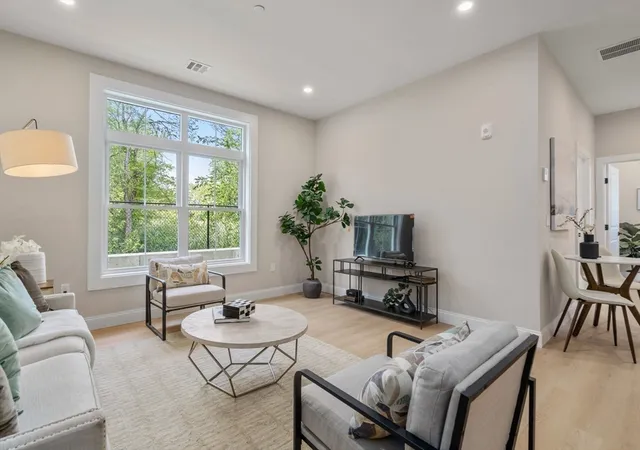 7-cross-st-305-wilmington-ma-01887/hzid_61a90444