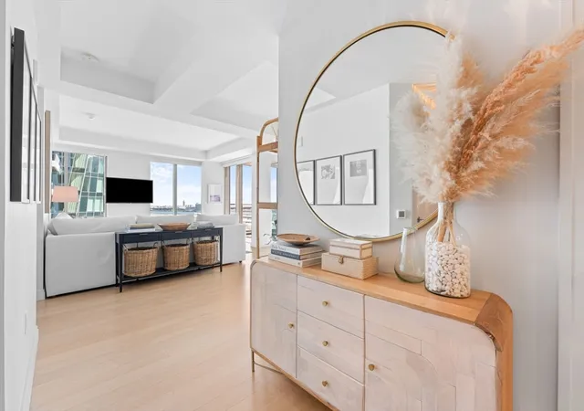 133-seaport-blvd-1022-boston-ma-02210/hzid_c6ef257b