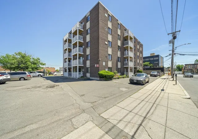 7-park-ave-23-revere-ma-02151/hzid_504dfdda