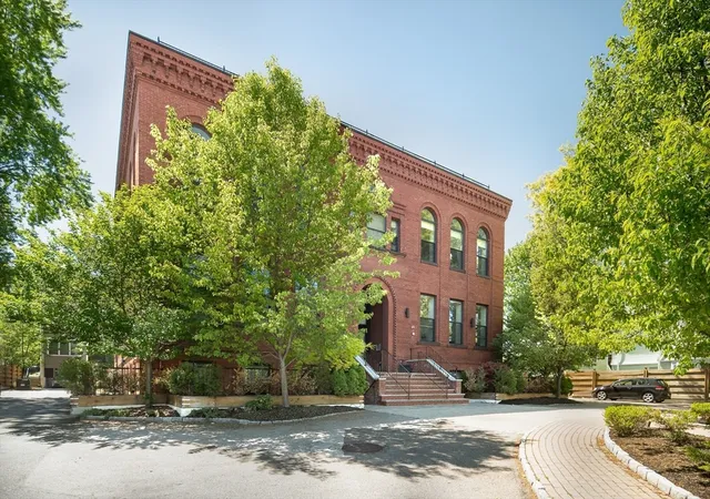 11-wyman-st-2b-boston-ma-02130/hzid_8043376b