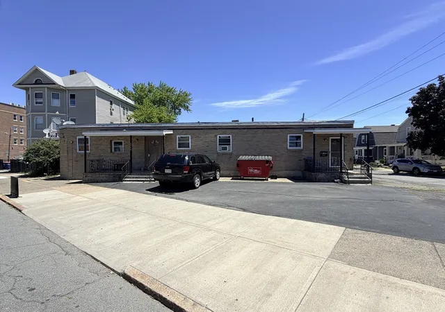 1840-1846-acushnet-ave-new-bedford-ma-02746/hzid_ec36ab44